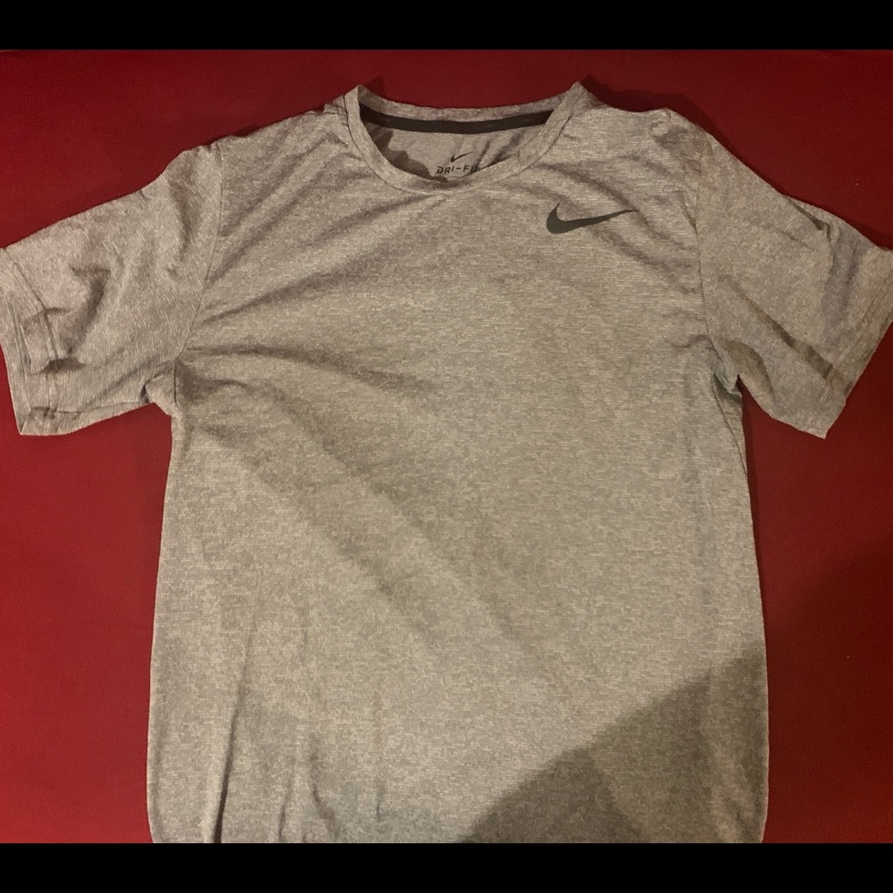 Grey Nike Dry-Fit Small Shirt